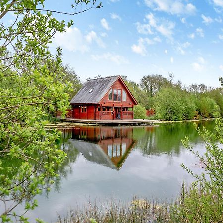 Anglesey Lakeside Lodges Менай-Бридж Экстерьер фото