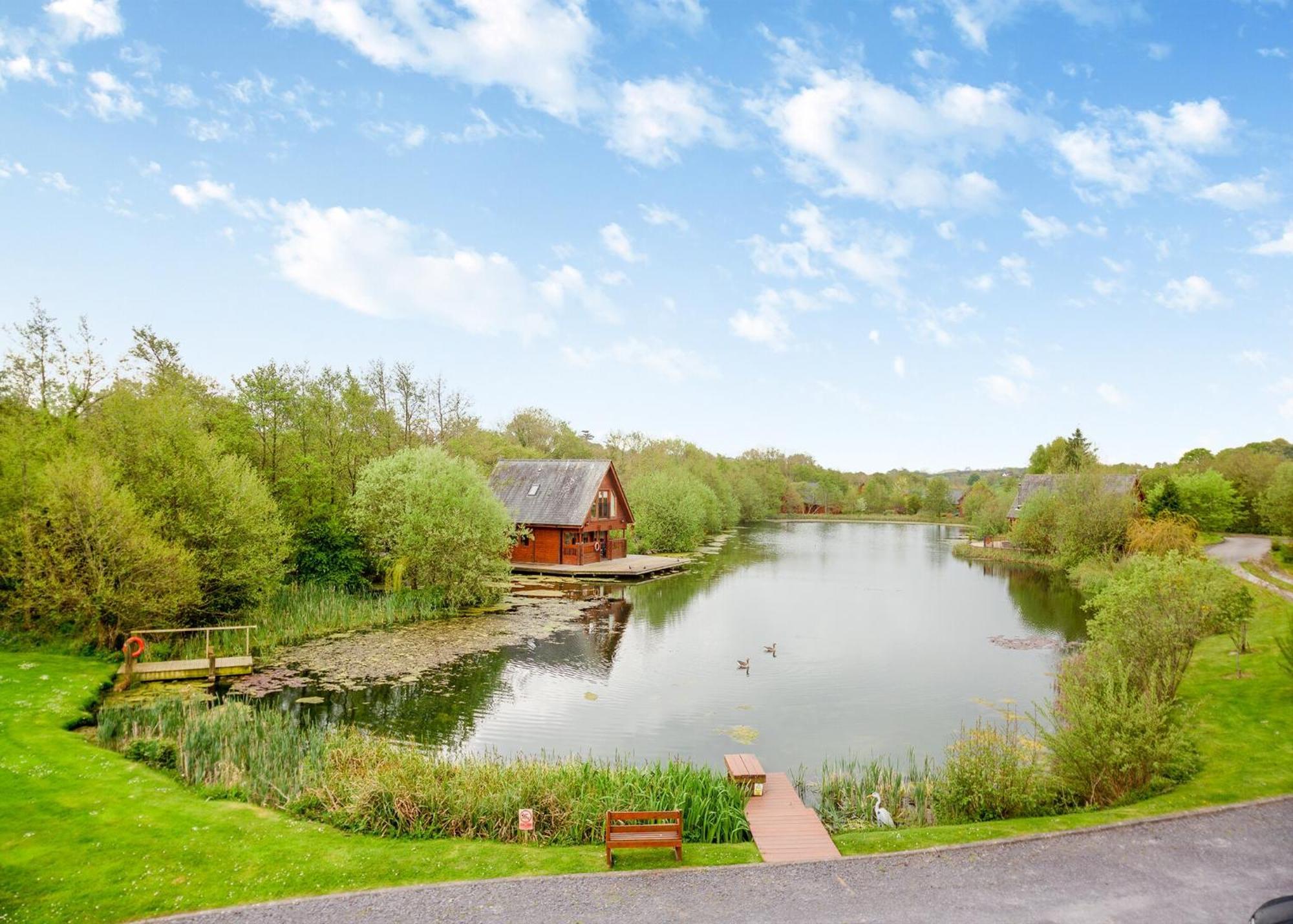 Anglesey Lakeside Lodges Менай-Бридж Номер фото