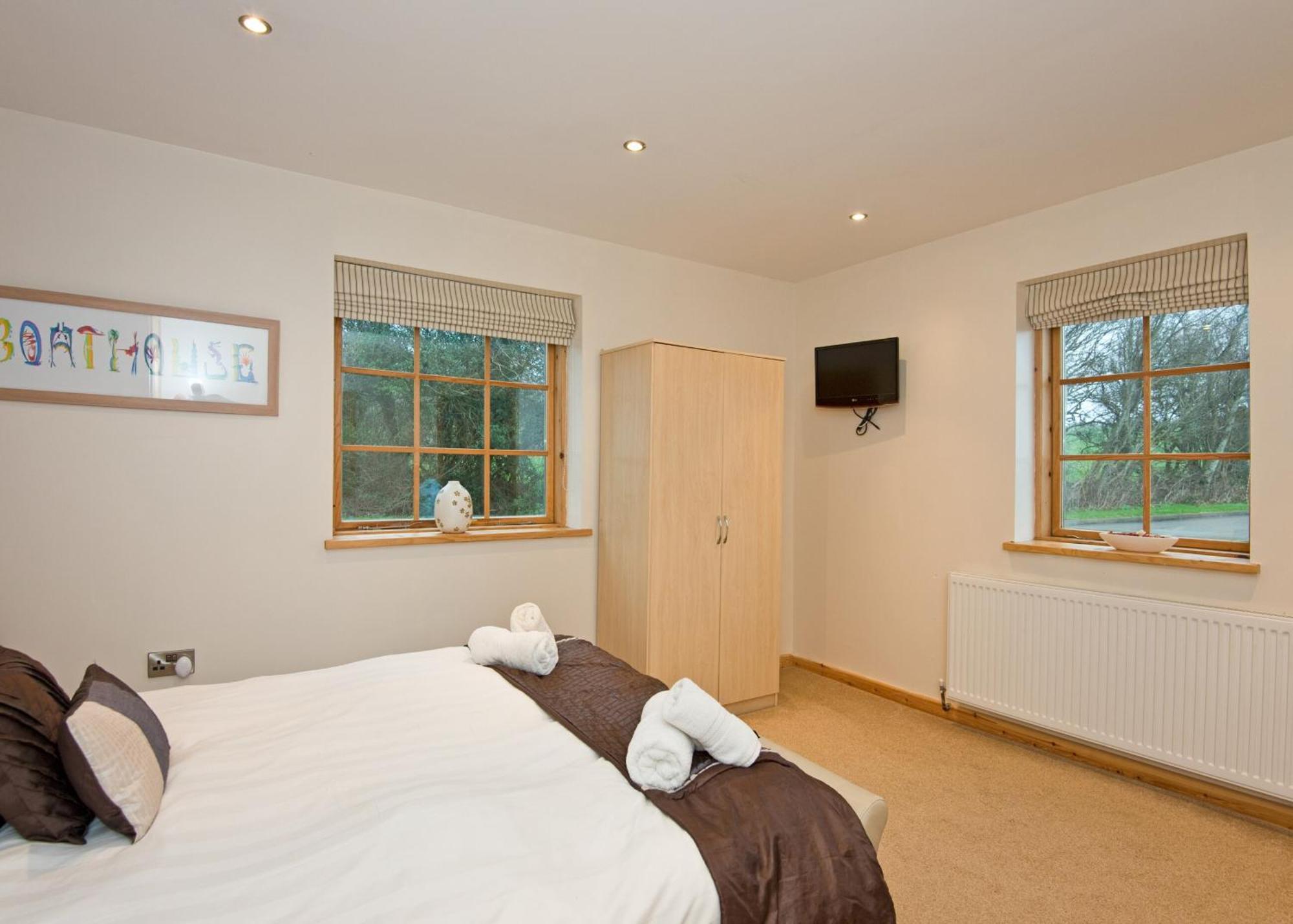 Anglesey Lakeside Lodges Менай-Бридж Номер фото
