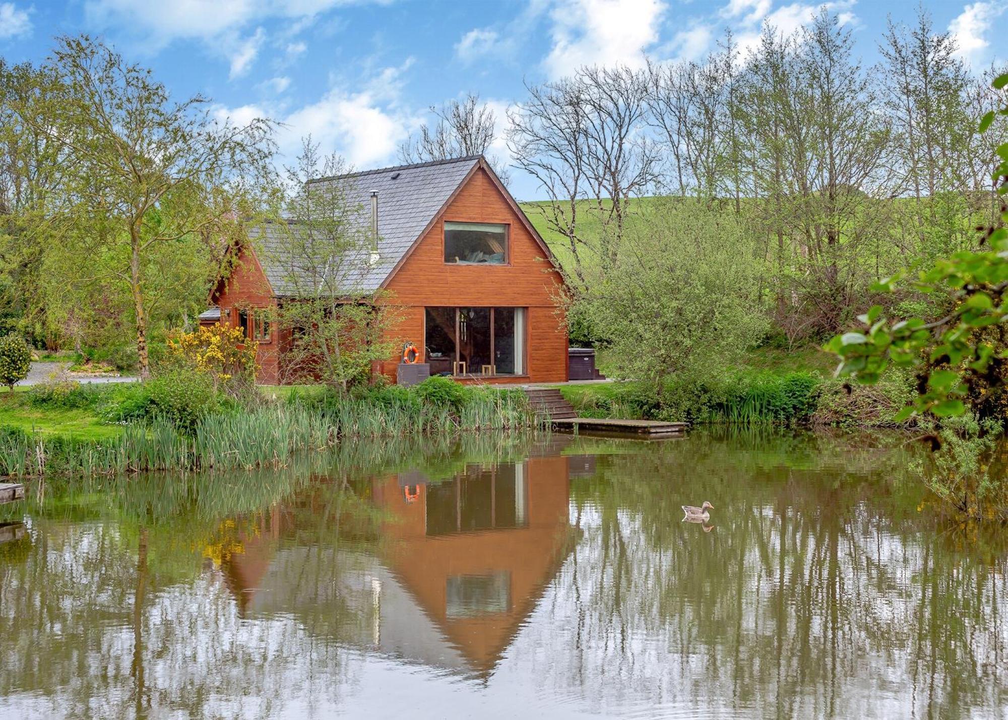 Anglesey Lakeside Lodges Менай-Бридж Экстерьер фото